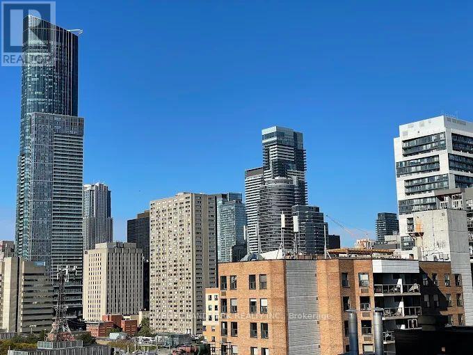 1708 - 386 Yonge Street, Toronto, ON - Outdoor With Facade