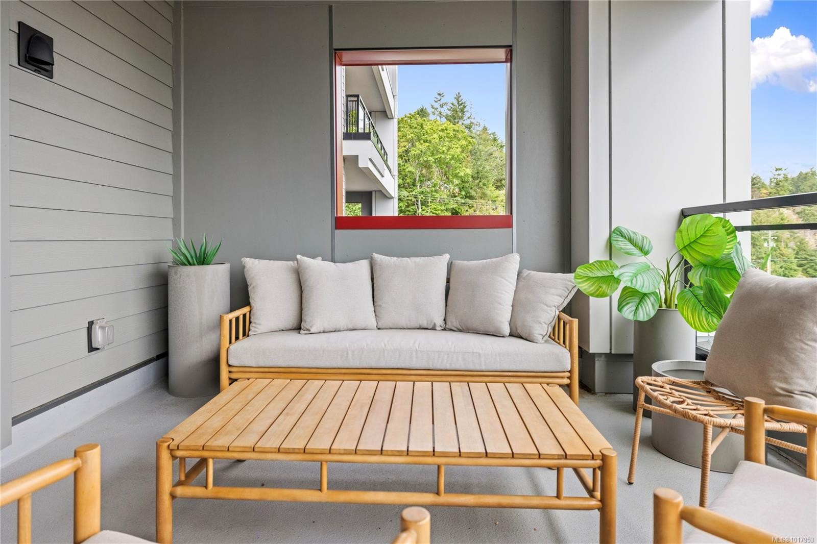 202-3529 Dolphin Dr, Nanoose Bay, BC - Indoor