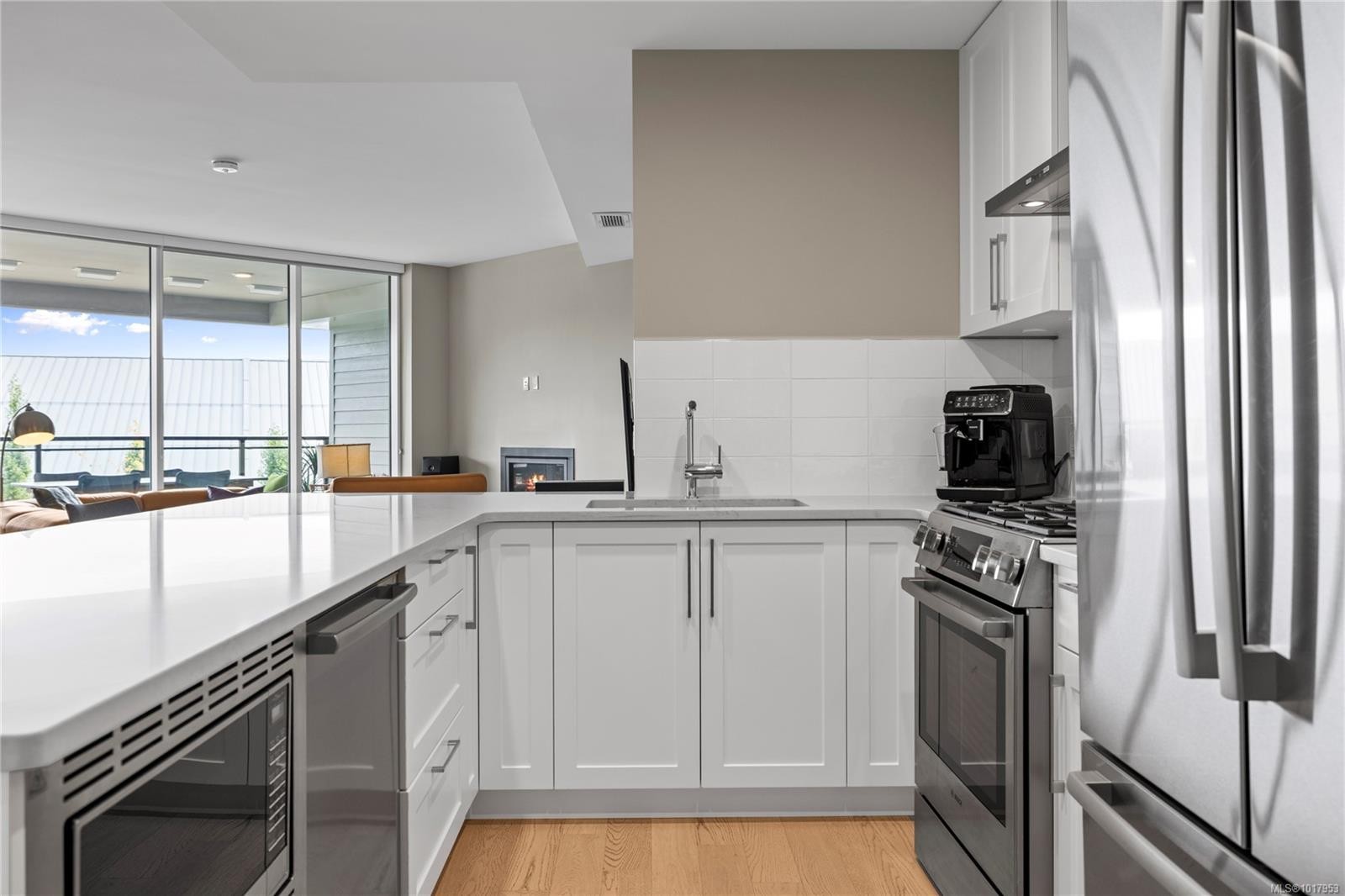 202-3529 Dolphin Dr, Nanoose Bay, BC - Indoor Photo Showing Kitchen With Upgraded Kitchen