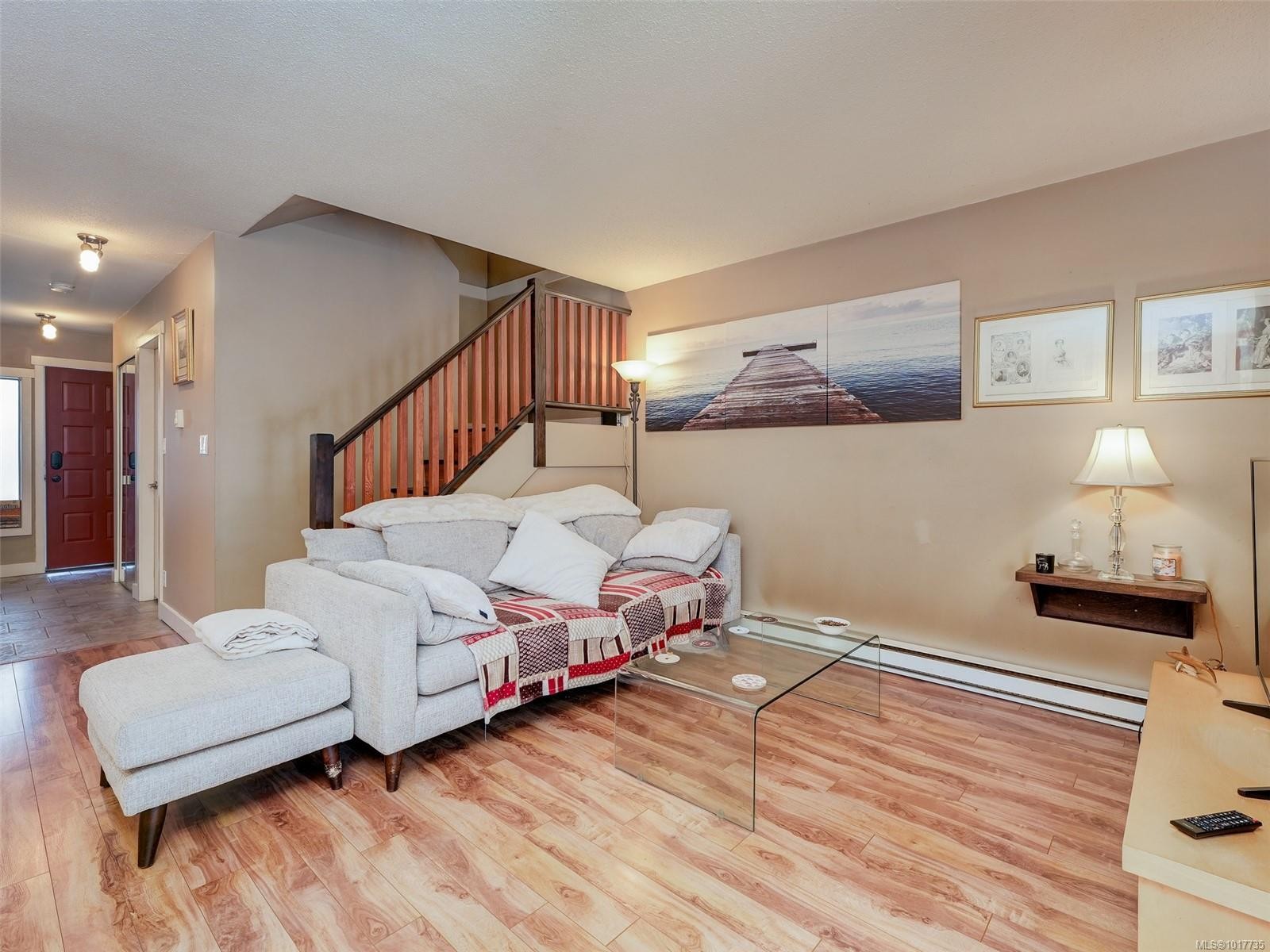 4-379 Wale Rd, Colwood, BC