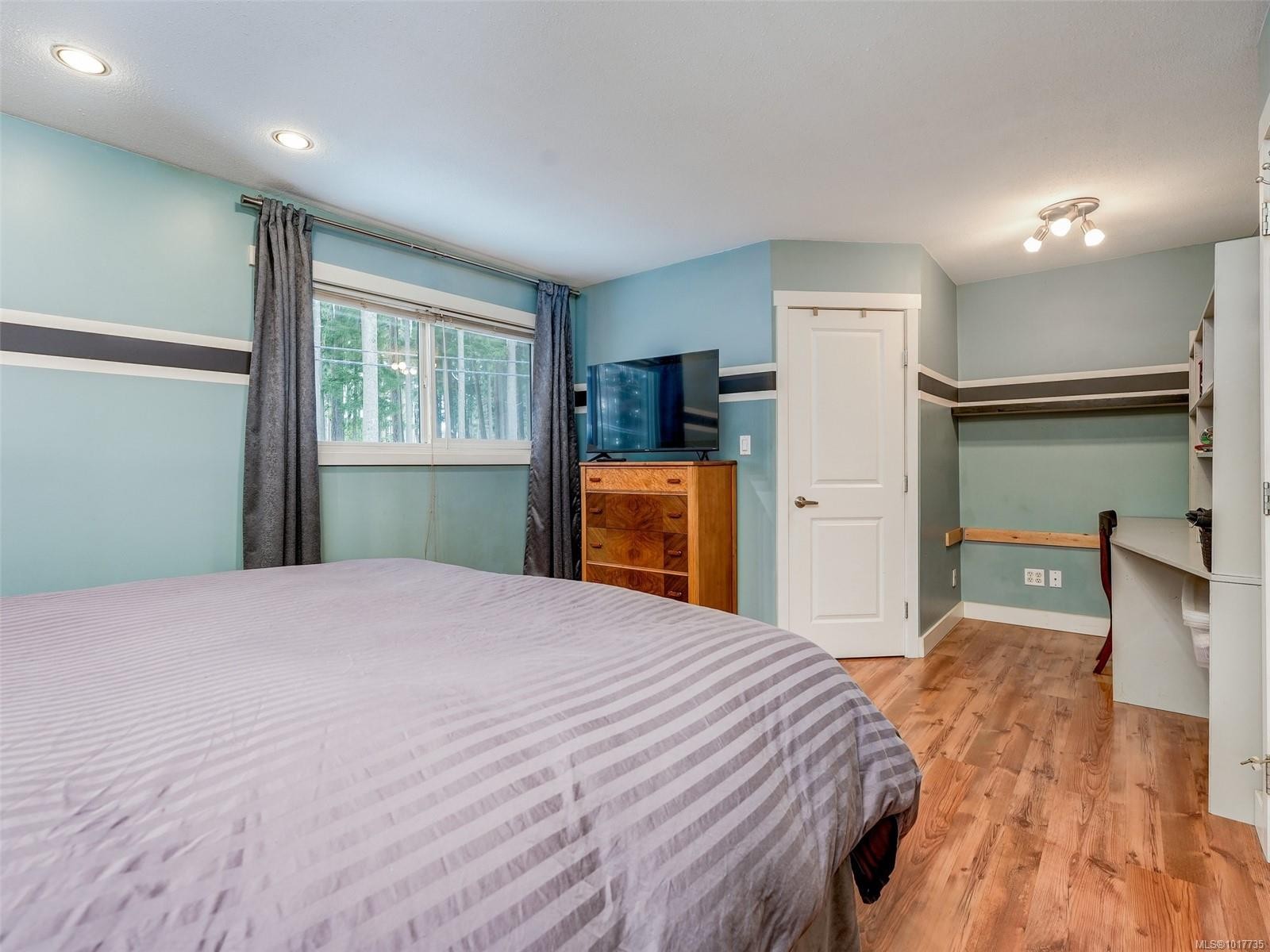 4-379 Wale Rd, Colwood, BC