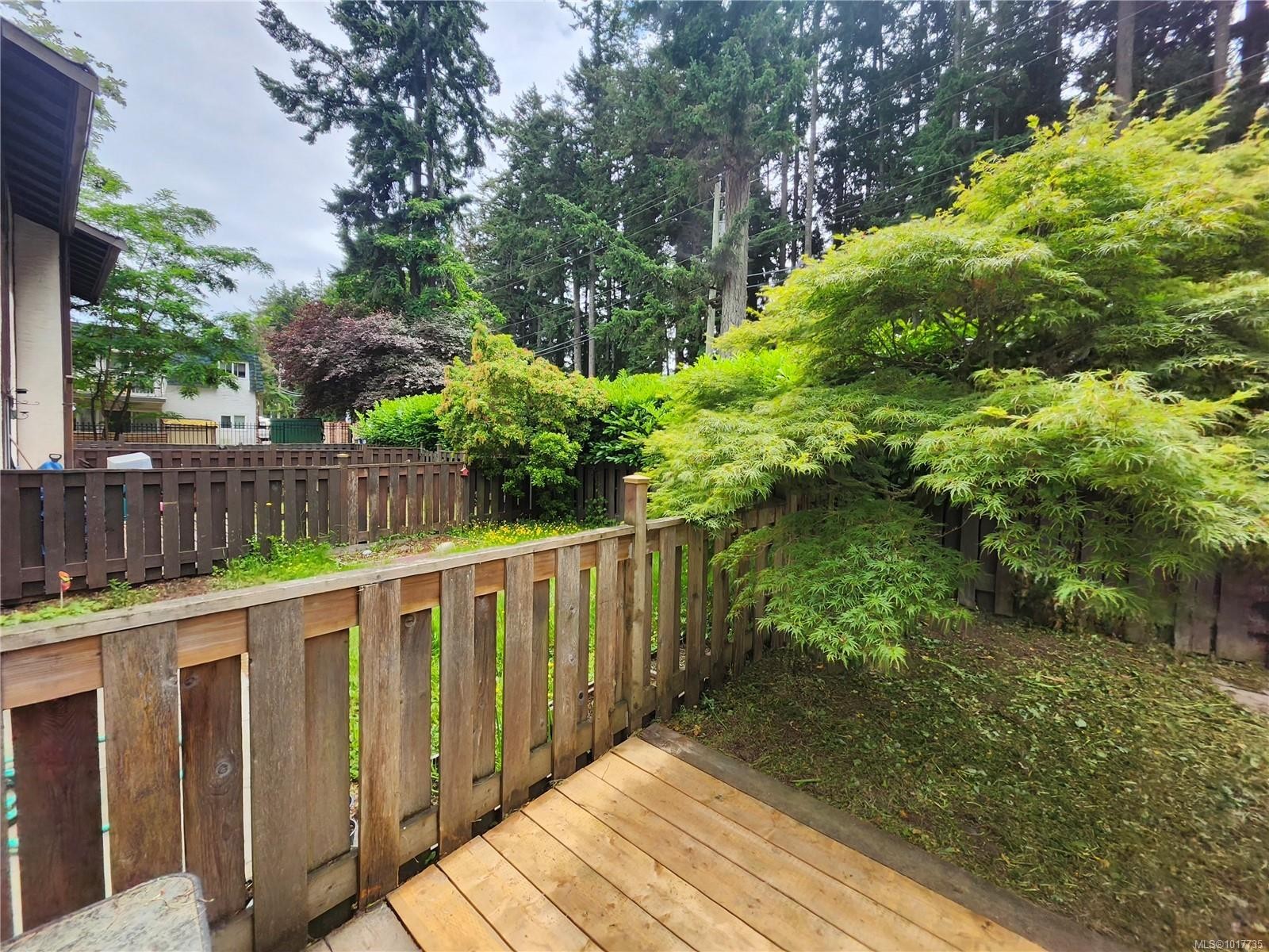 4-379 Wale Rd, Colwood, BC