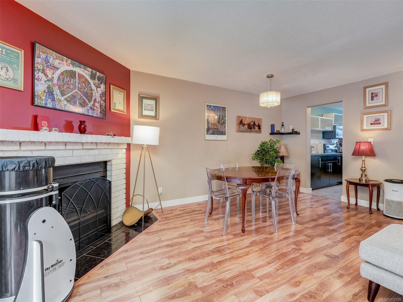 4-379 Wale Rd, Colwood, BC