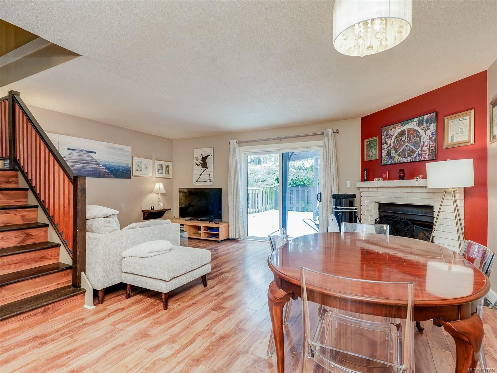 4-379 Wale Rd, Colwood, BC