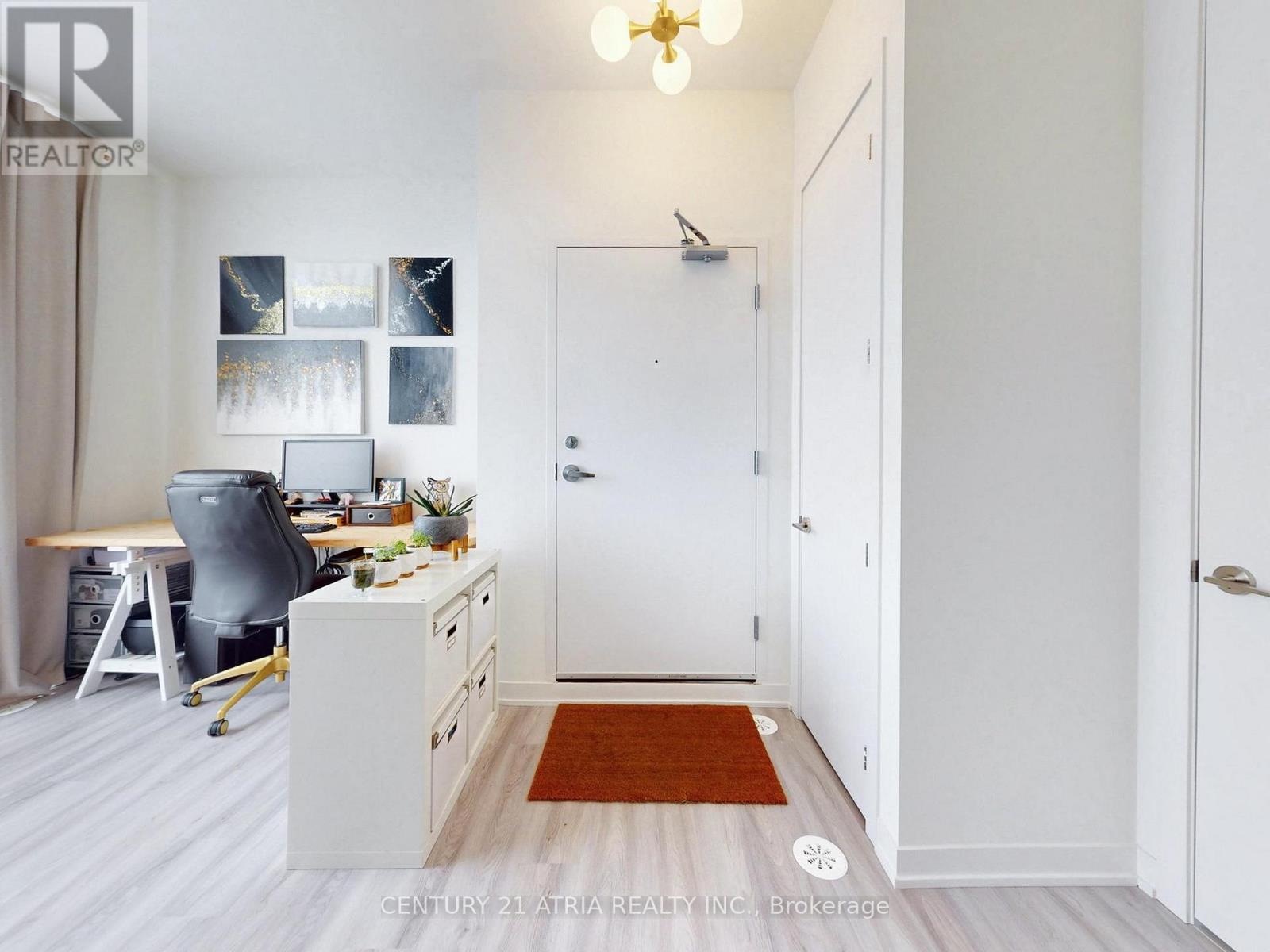 216 - 8 Steckley House Lane, Richmond Hill, ON - Indoor Photo Showing Office