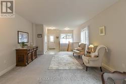 Sitting/living area on main -