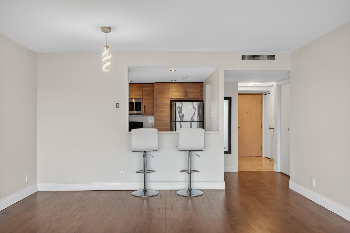 Salle à manger - 1601-100 Rue Berlioz, Montréal (Verdun/Île-Des-Soeurs), QC - Indoor Photo Showing Kitchen