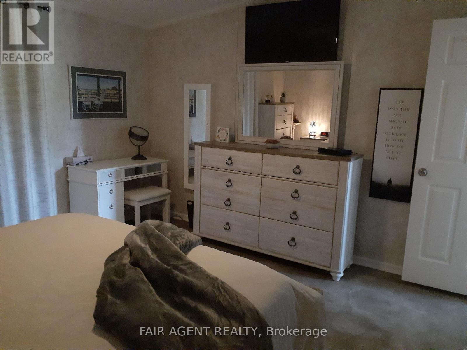 7 Forest Trail, Haldimand (Nanticoke), ON - Indoor Photo Showing Bedroom