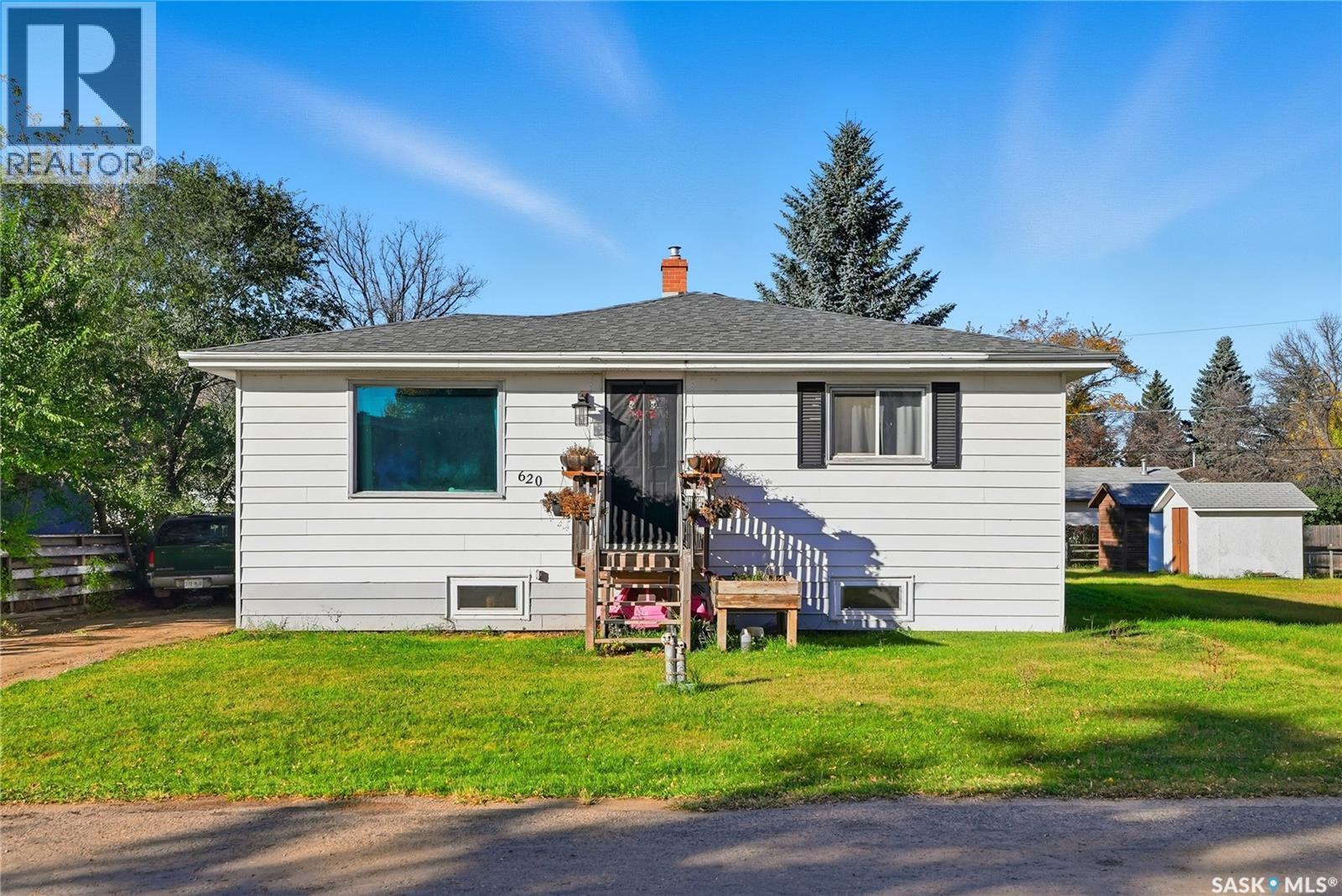 620 Miles Street, Asquith, SK - Outdoor