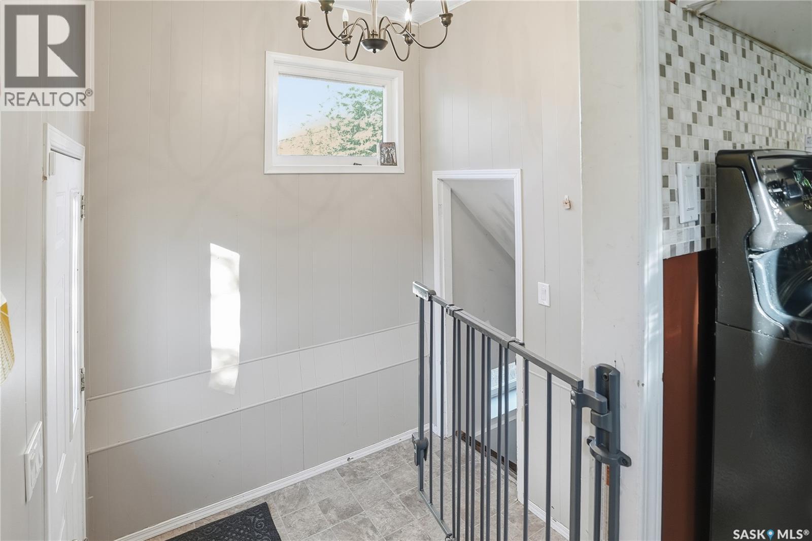 620 Miles Street, Asquith, SK - Indoor Photo Showing Other Room