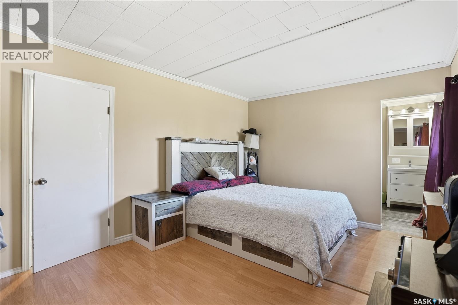 620 Miles Street, Asquith, SK - Indoor Photo Showing Bedroom