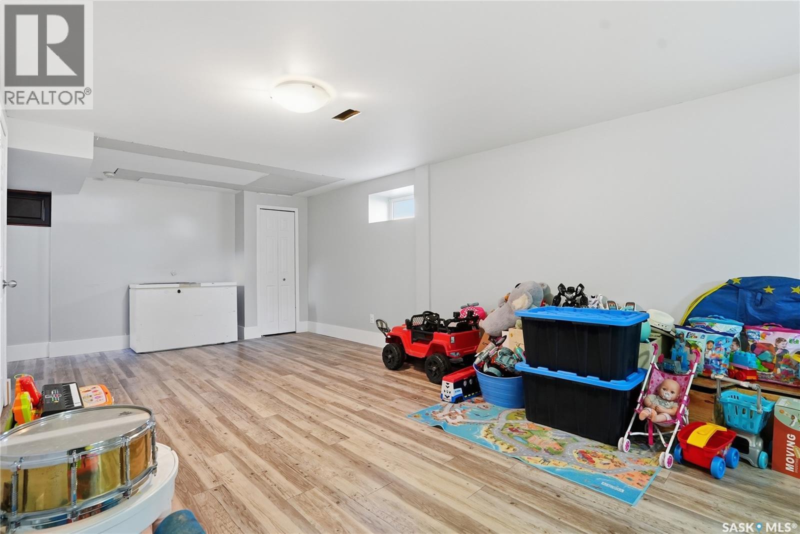 620 Miles Street, Asquith, SK - Indoor Photo Showing Other Room