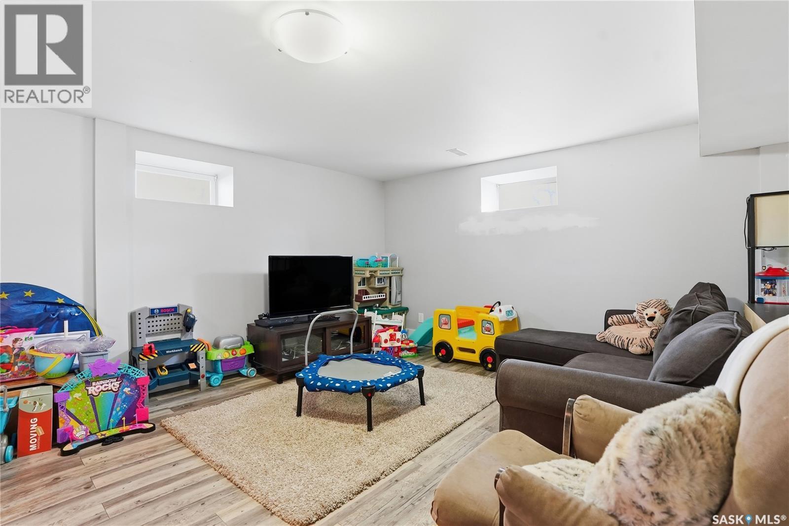 620 Miles Street, Asquith, SK - Indoor