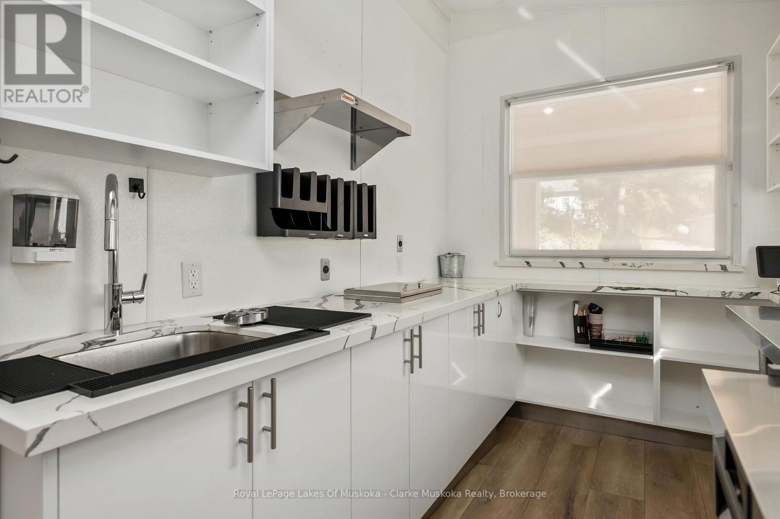 3173 Muskoka Rd 169, Muskoka Lakes (Medora), ON