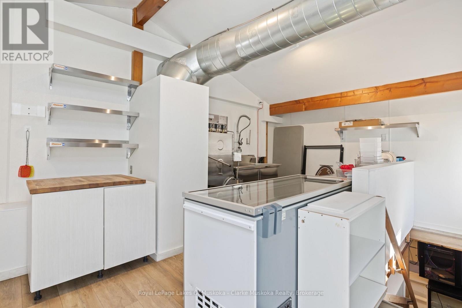 3173 Muskoka Rd 169, Muskoka Lakes (Medora), ON