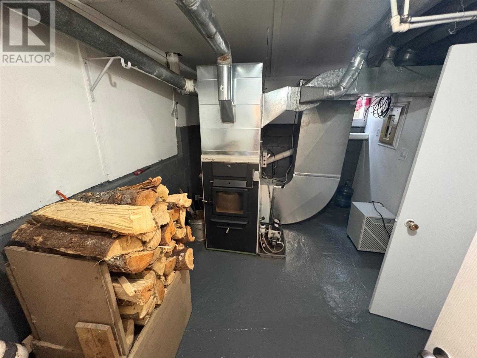 1 Crooked Lake Road, Badger, NL - Indoor