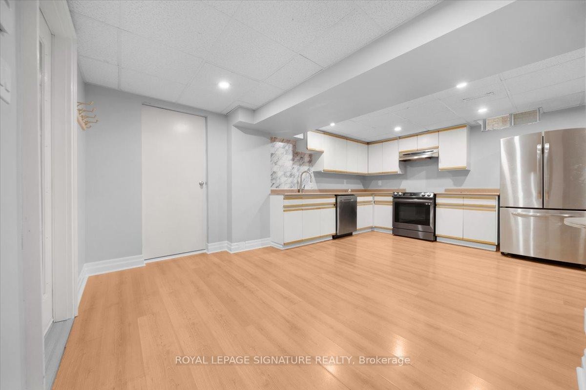 51 Blyth Street, Richmond Hill, ON