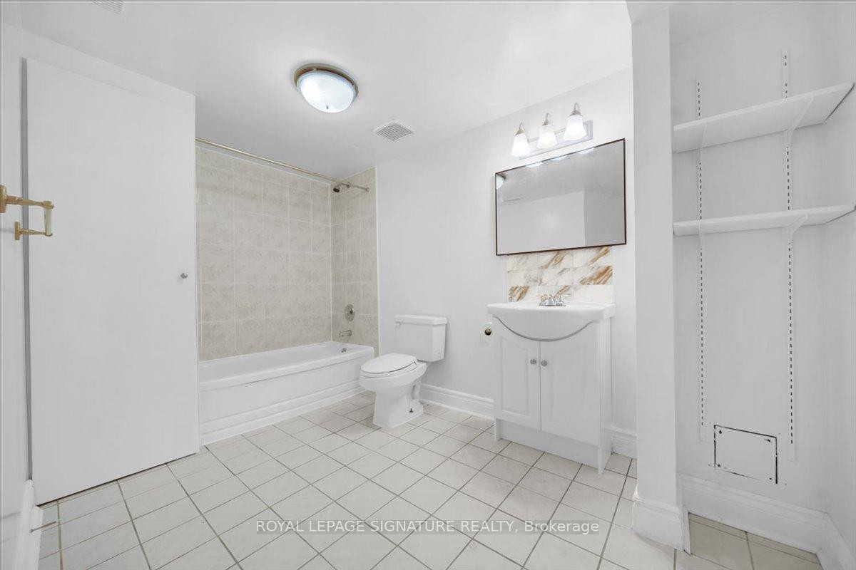 51 Blyth Street, Richmond Hill, ON