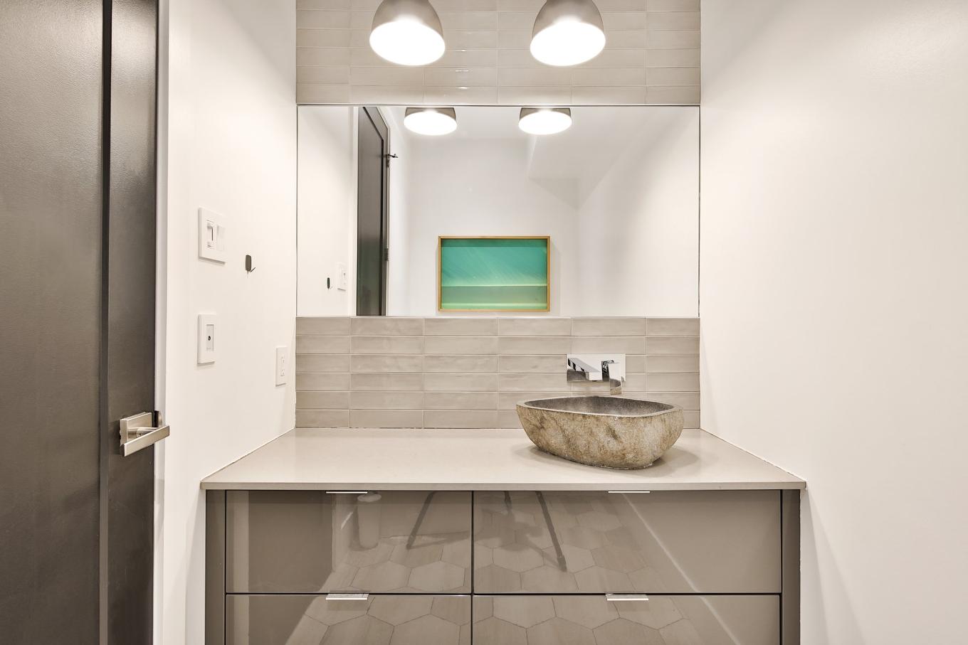 Powder room - 47 Rue Henri-Ladouceur, Mercier, QC - Indoor Photo Showing Bathroom