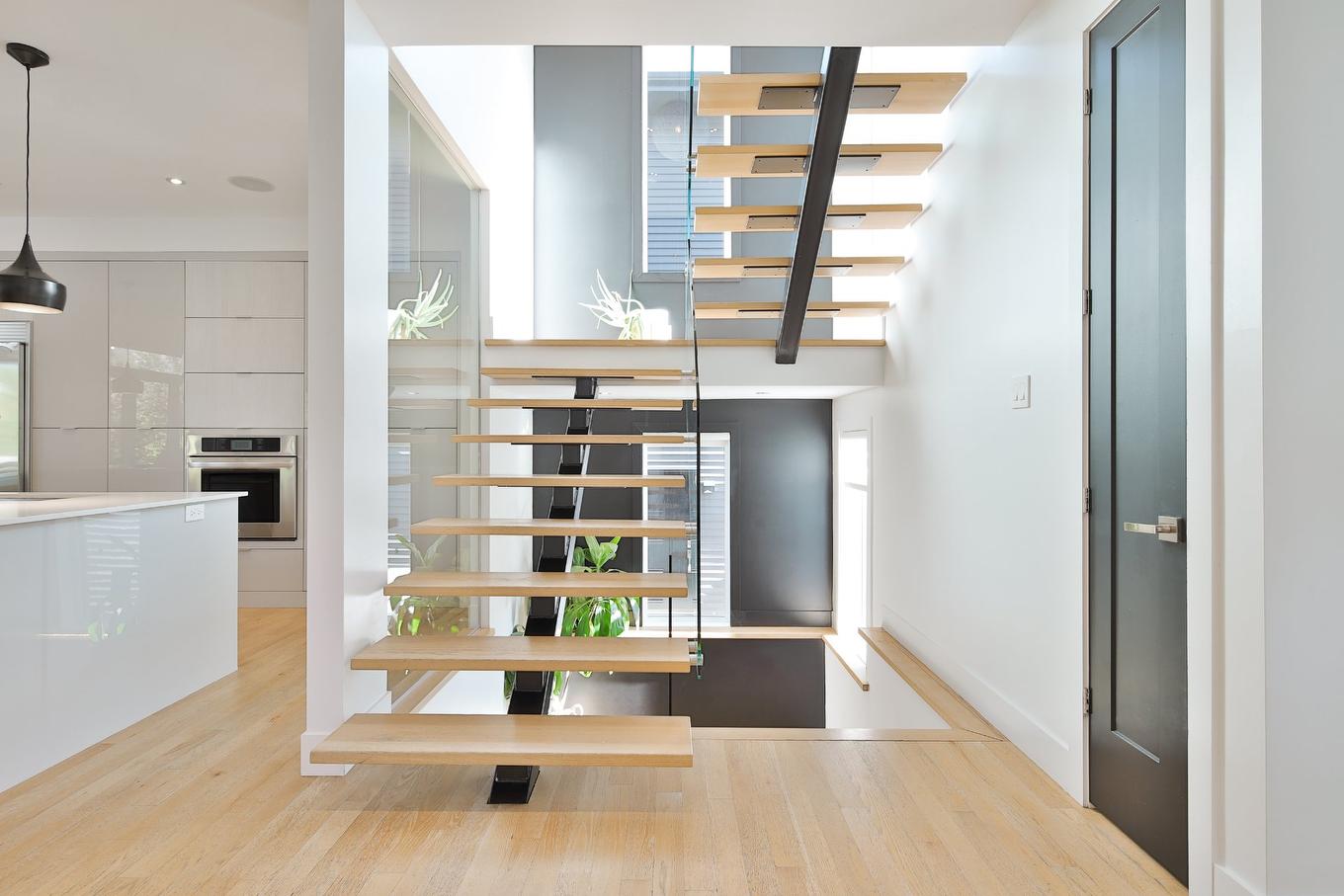Staircase - 47 Rue Henri-Ladouceur, Mercier, QC - Indoor