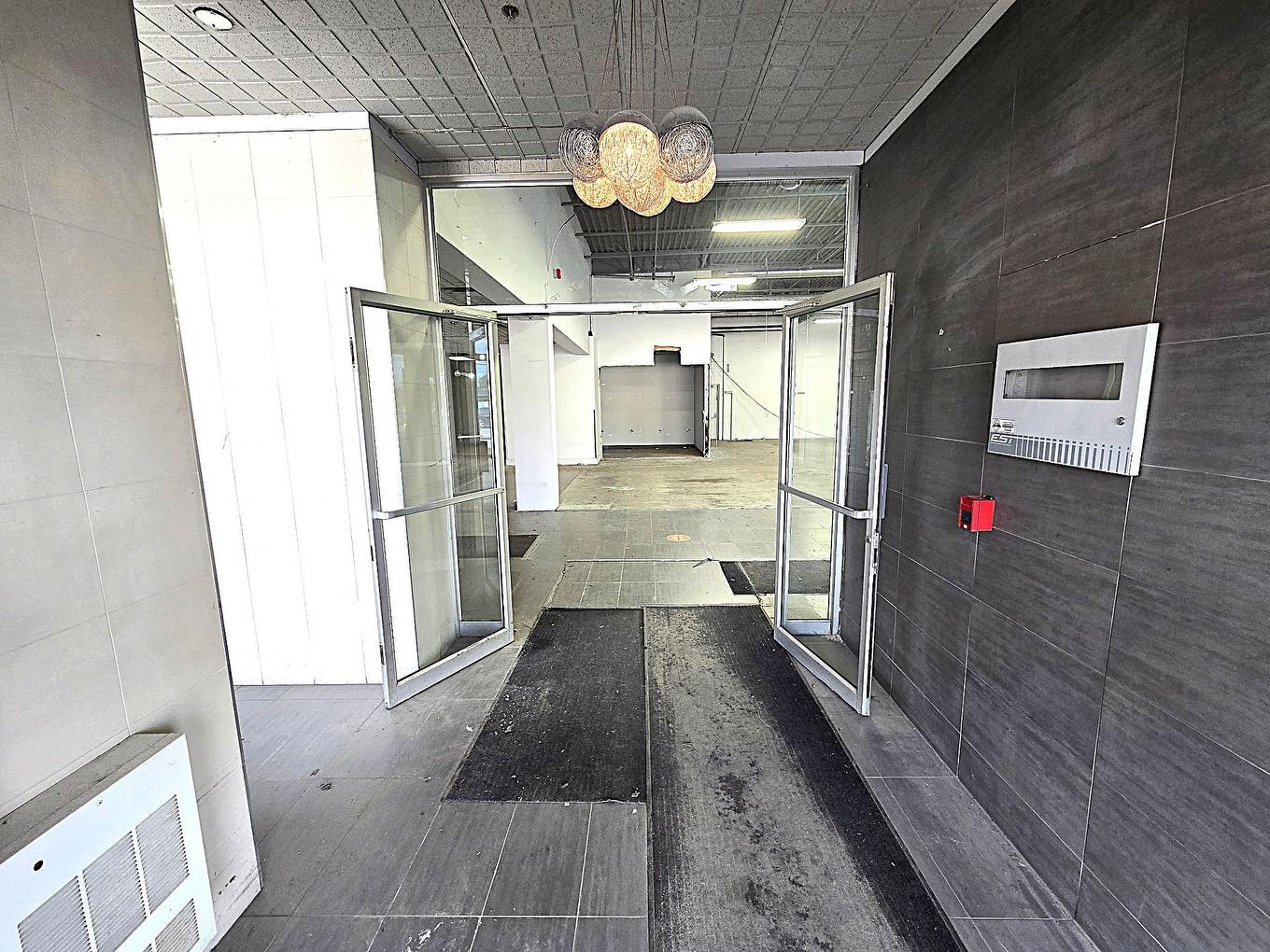 Hall - 117-136 25E Avenue, Saint-Eustache, QC - Indoor Photo Showing Other Room