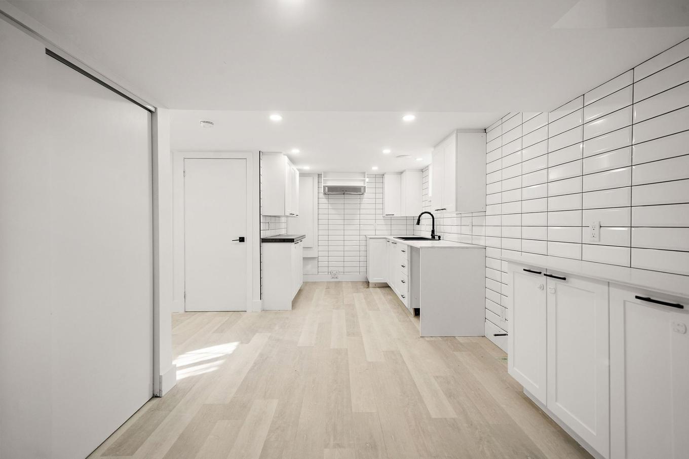 Cuisinette - 6095 Rue Souligny, Laval (Auteuil), QC - Indoor