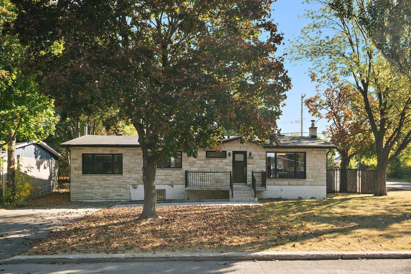 Façade - 6095 Rue Souligny, Laval (Auteuil), QC - Outdoor