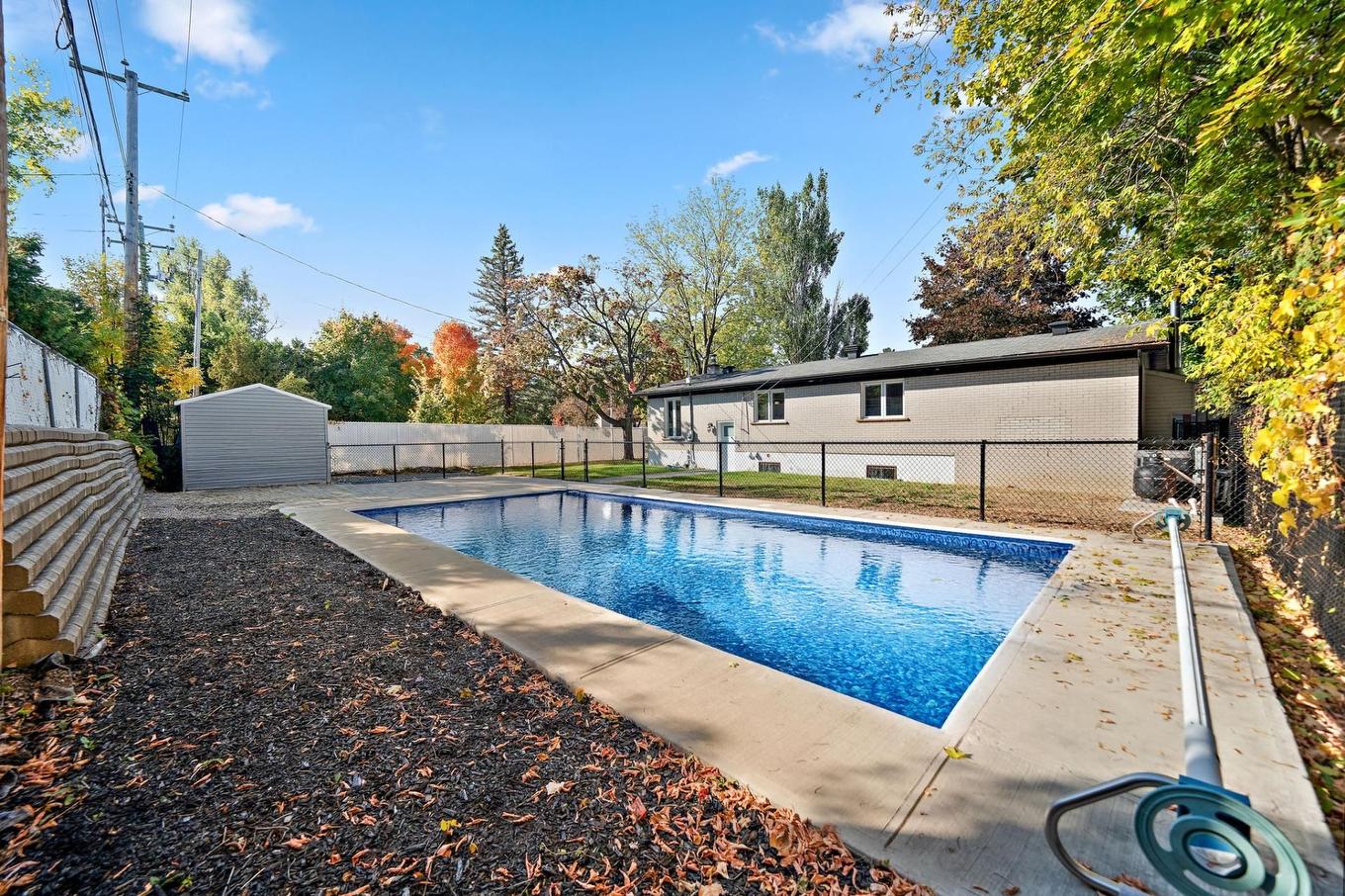 Piscine - 6095 Rue Souligny, Laval (Auteuil), QC - Outdoor With In Ground Pool