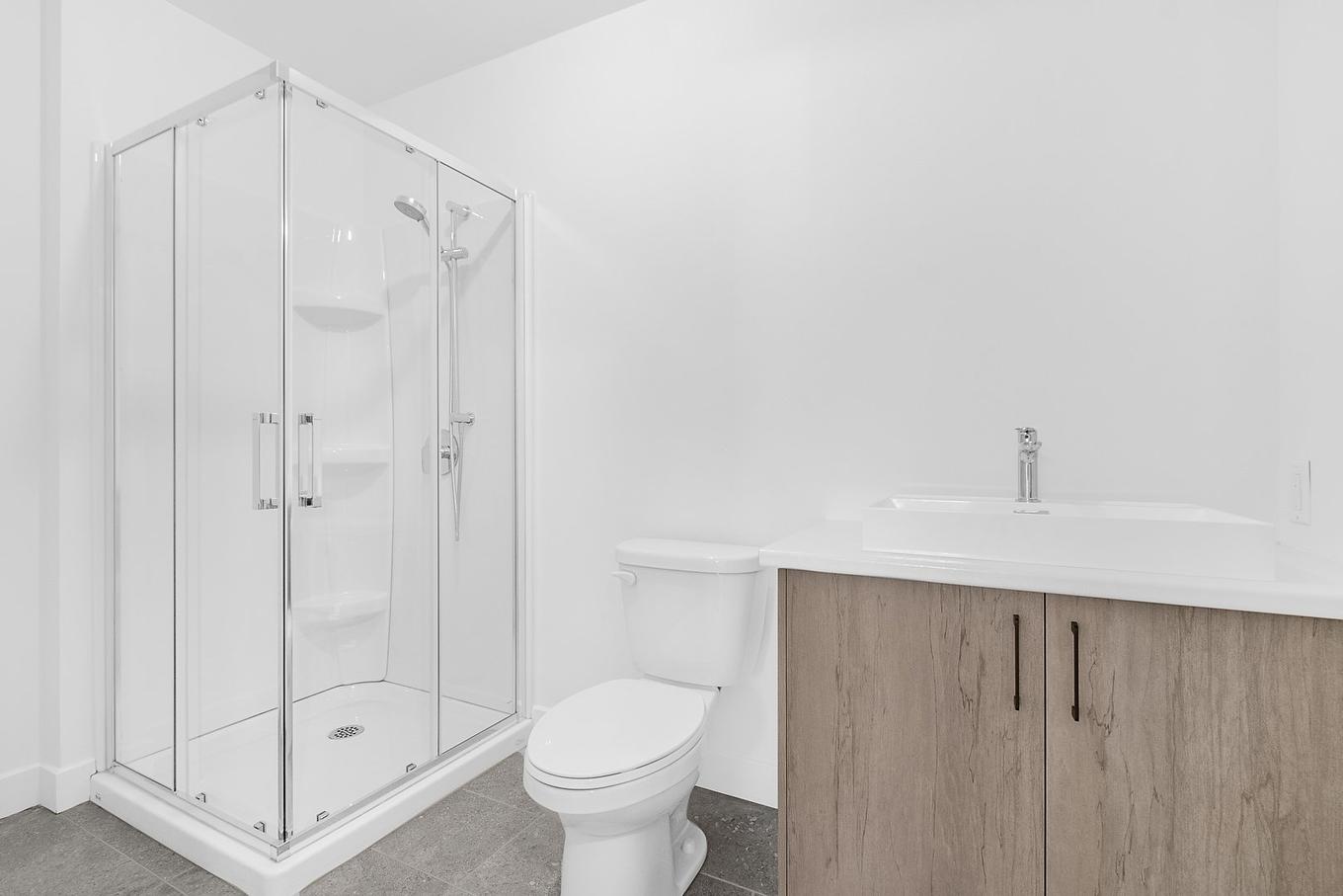 Salle de bains - Rue Gatineau, Québec (La Haute-Saint-Charles), QC