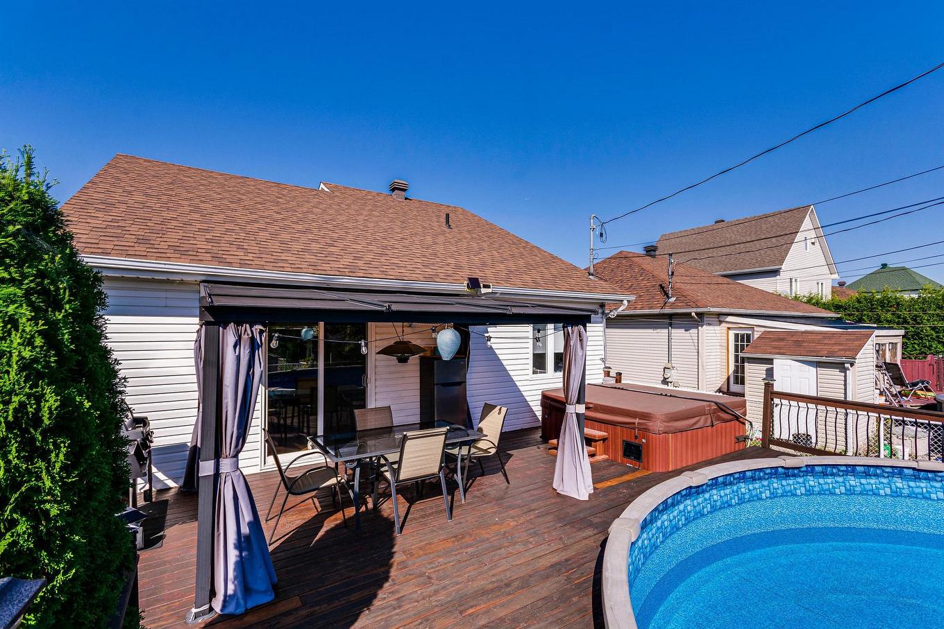 Face arrière - 185 Rue De Chalifoux, Gatineau (Gatineau), QC - Outdoor With Above Ground Pool With Deck Patio Veranda With Exterior