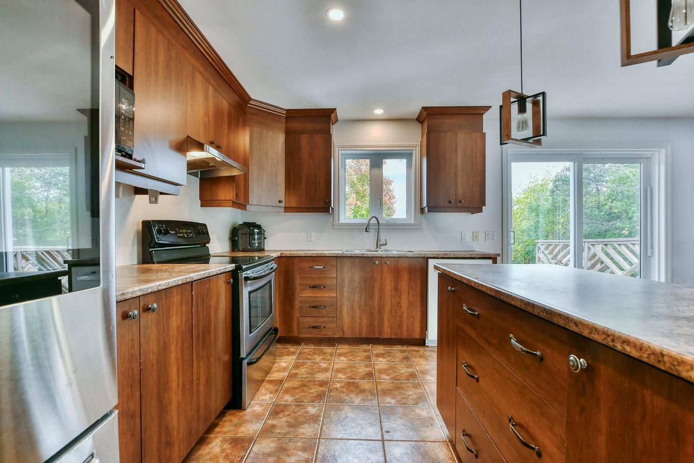 Kitchen - 296Z - 298Z Mtée St-Vincent, Saint-Placide, QC - Indoor Photo Showing Kitchen