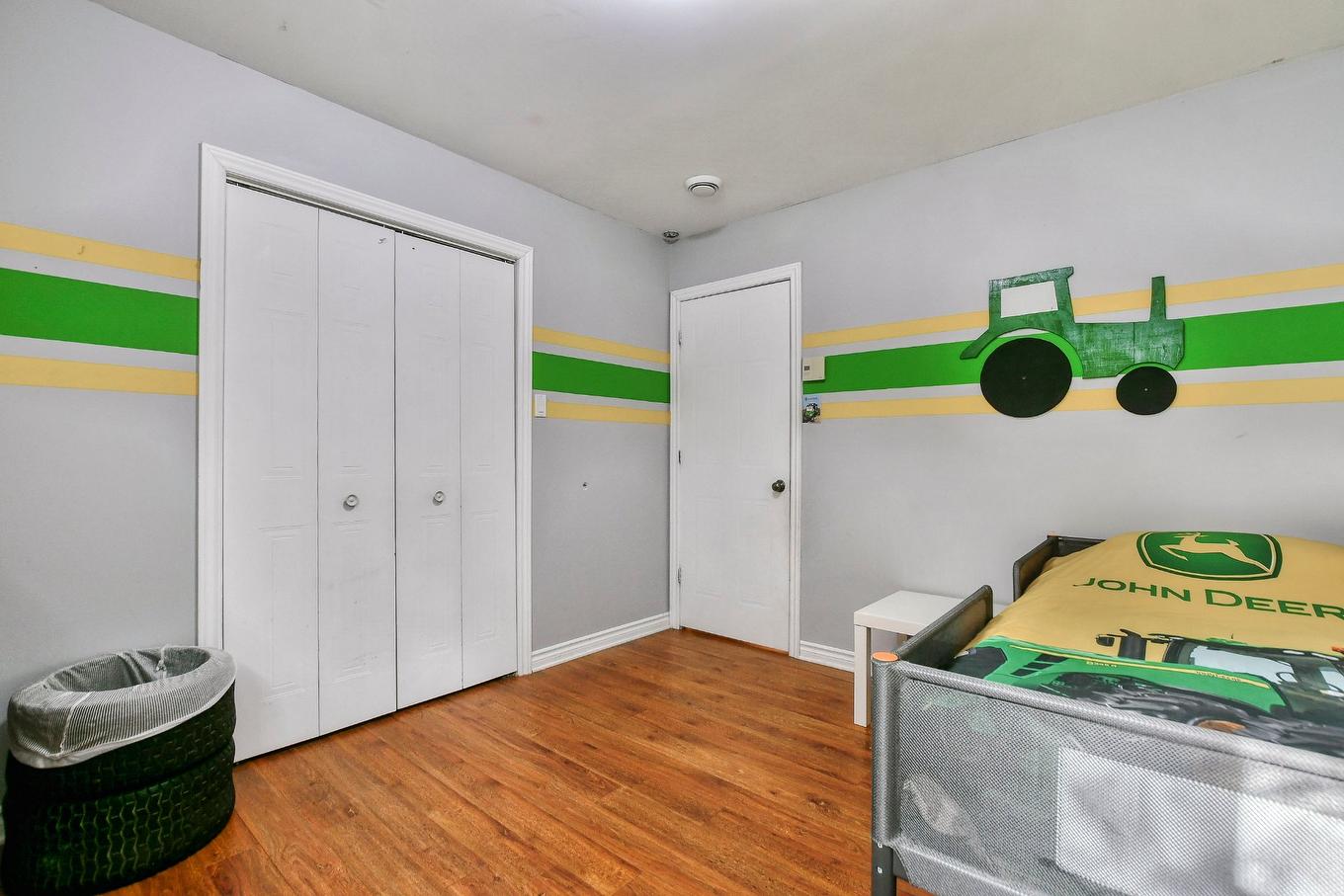 Bedroom - 296Z - 298Z Mtée St-Vincent, Saint-Placide, QC - Indoor Photo Showing Bedroom