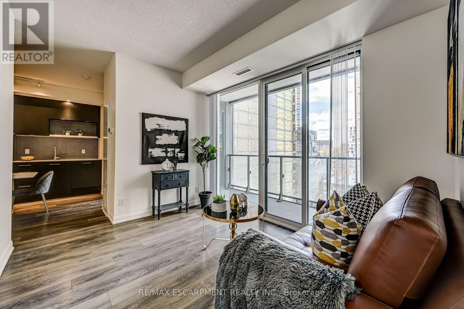 714 - 435 Richmond Street W, Toronto, ON - Indoor