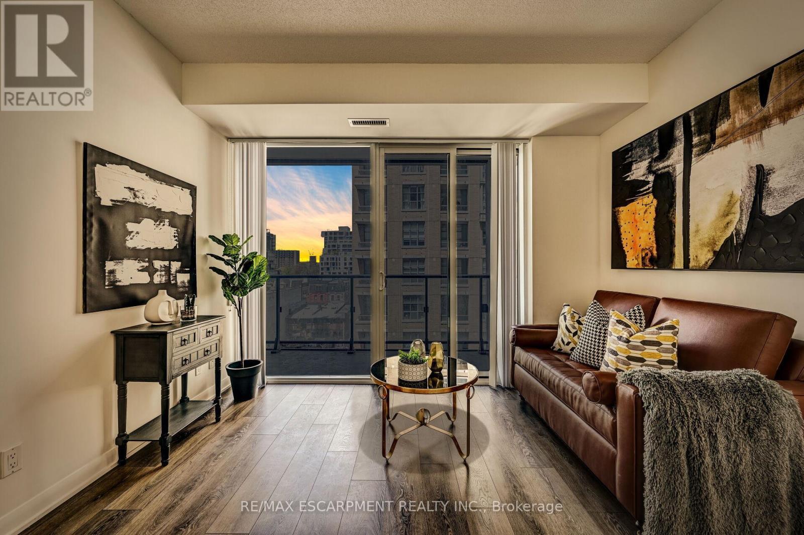 714 - 435 Richmond Street W, Toronto, ON - Indoor