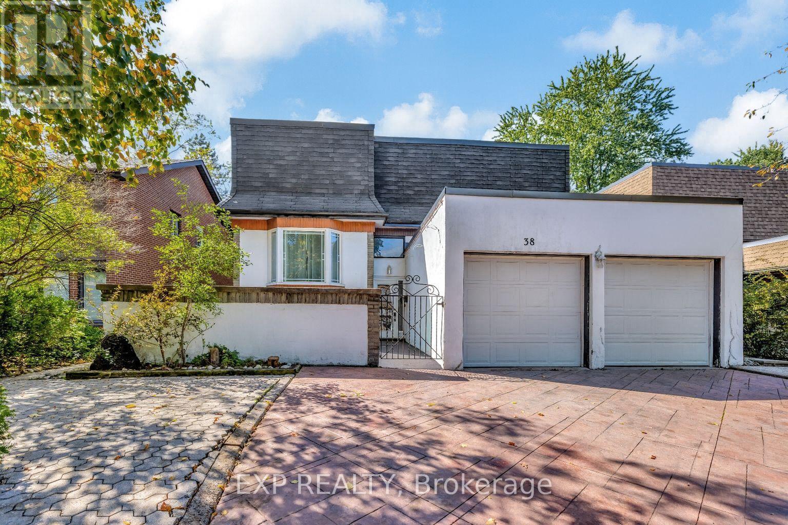 38 Tarbert Road, Toronto, ON - Outdoor