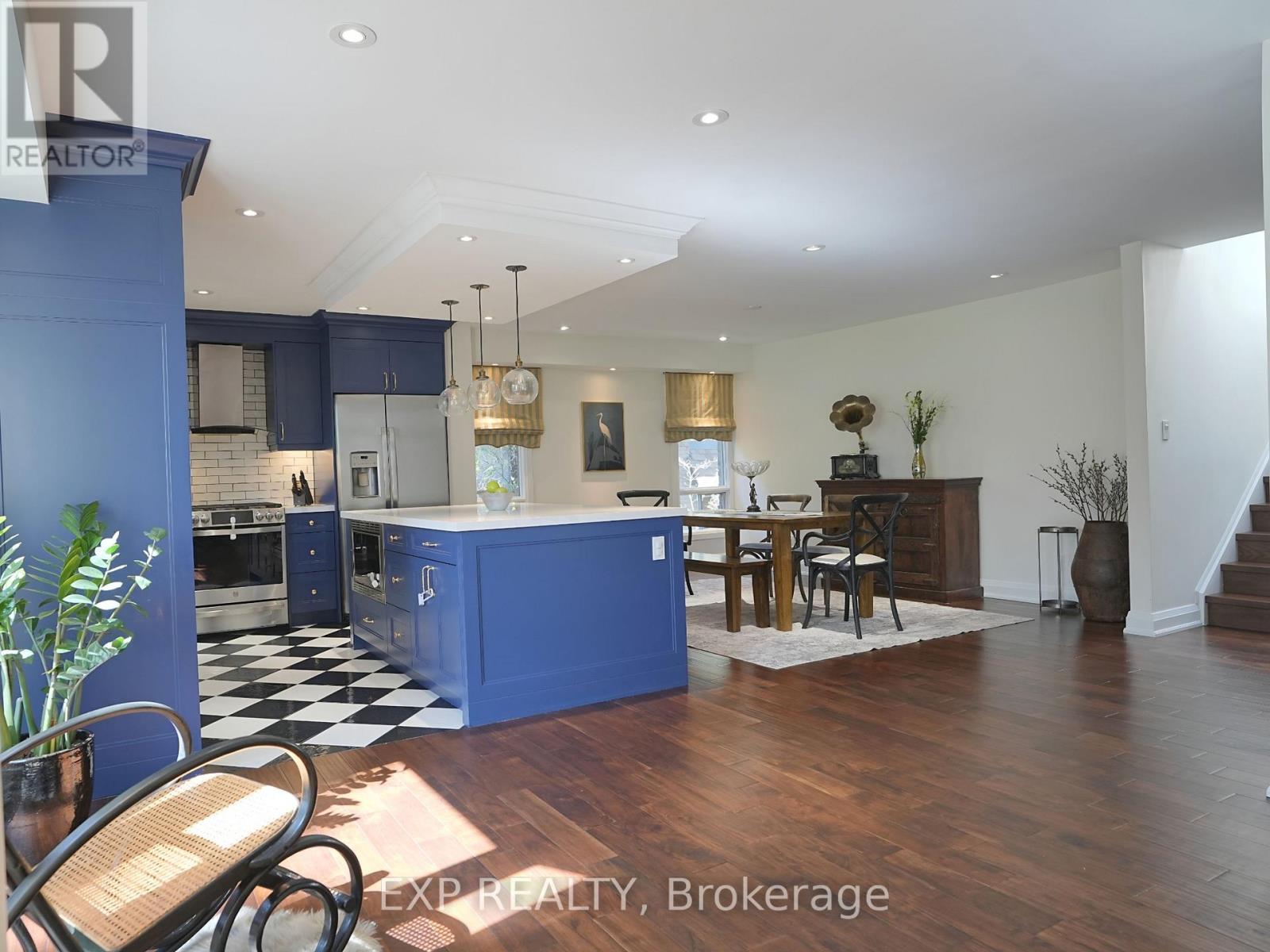 38 Tarbert Road, Toronto, ON - Indoor