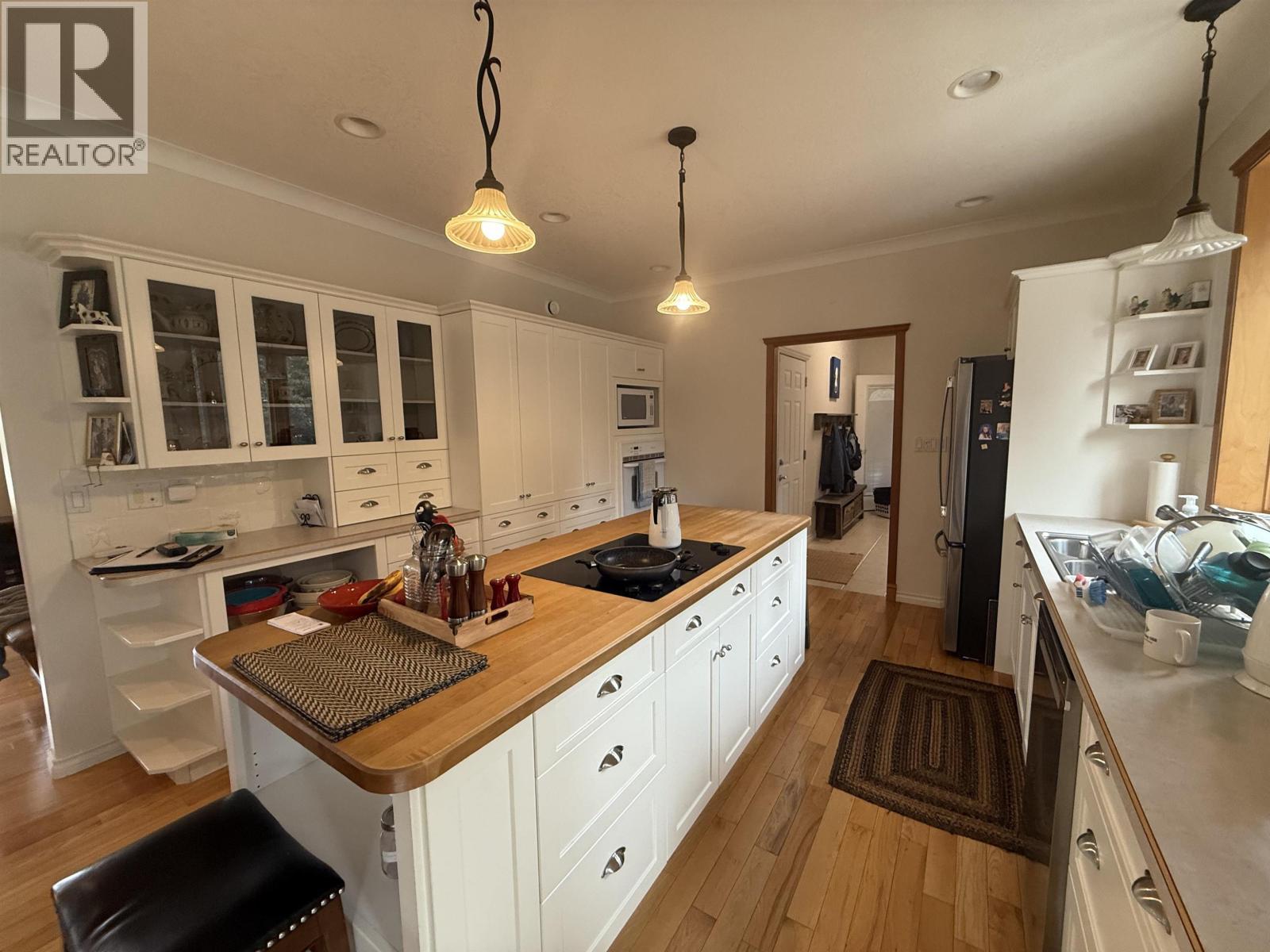 12762 Old Hope Road, Charlie Lake, BC - Indoor Photo Showing Kitchen