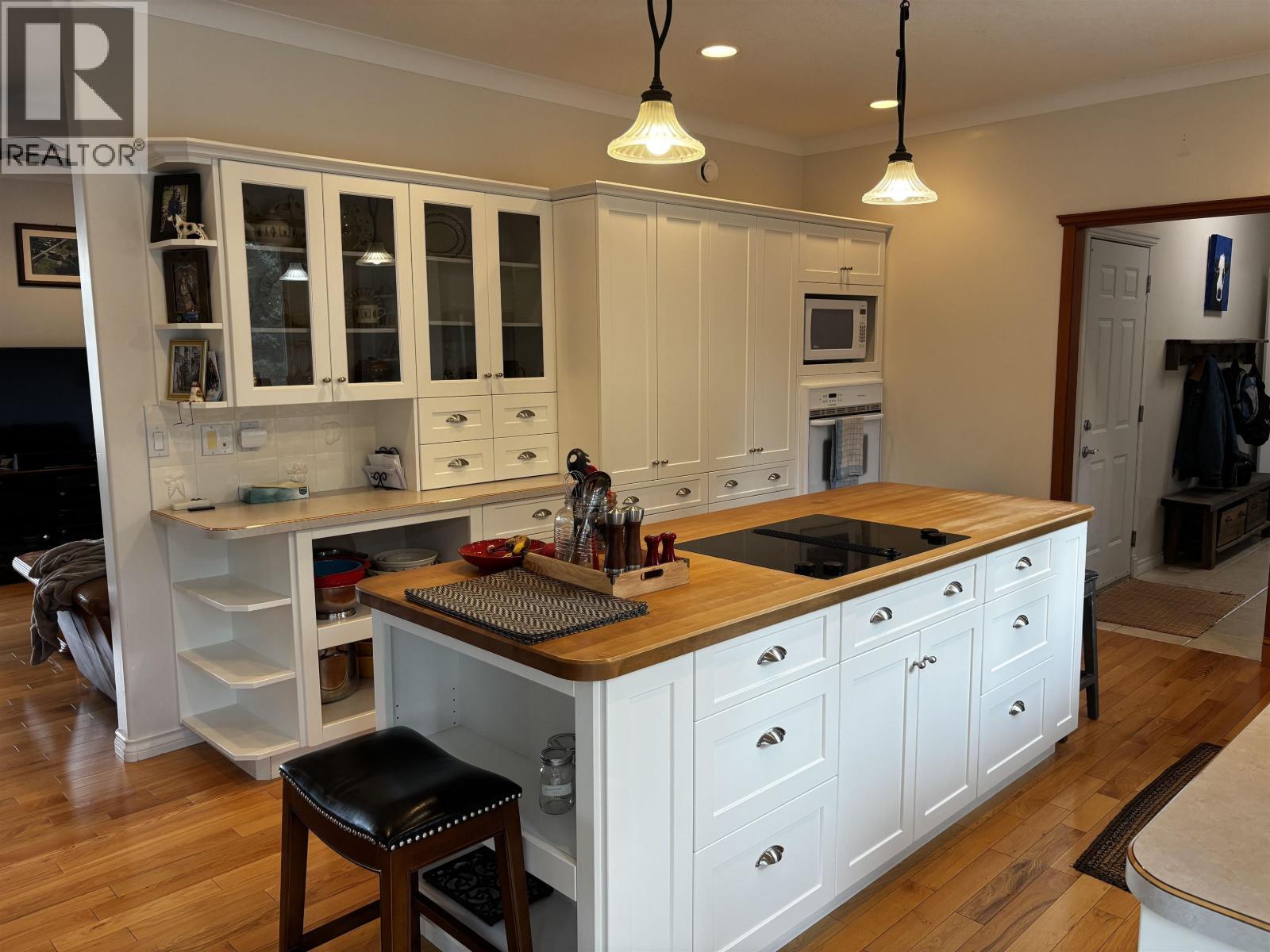 12762 Old Hope Road, Charlie Lake, BC - Indoor Photo Showing Kitchen