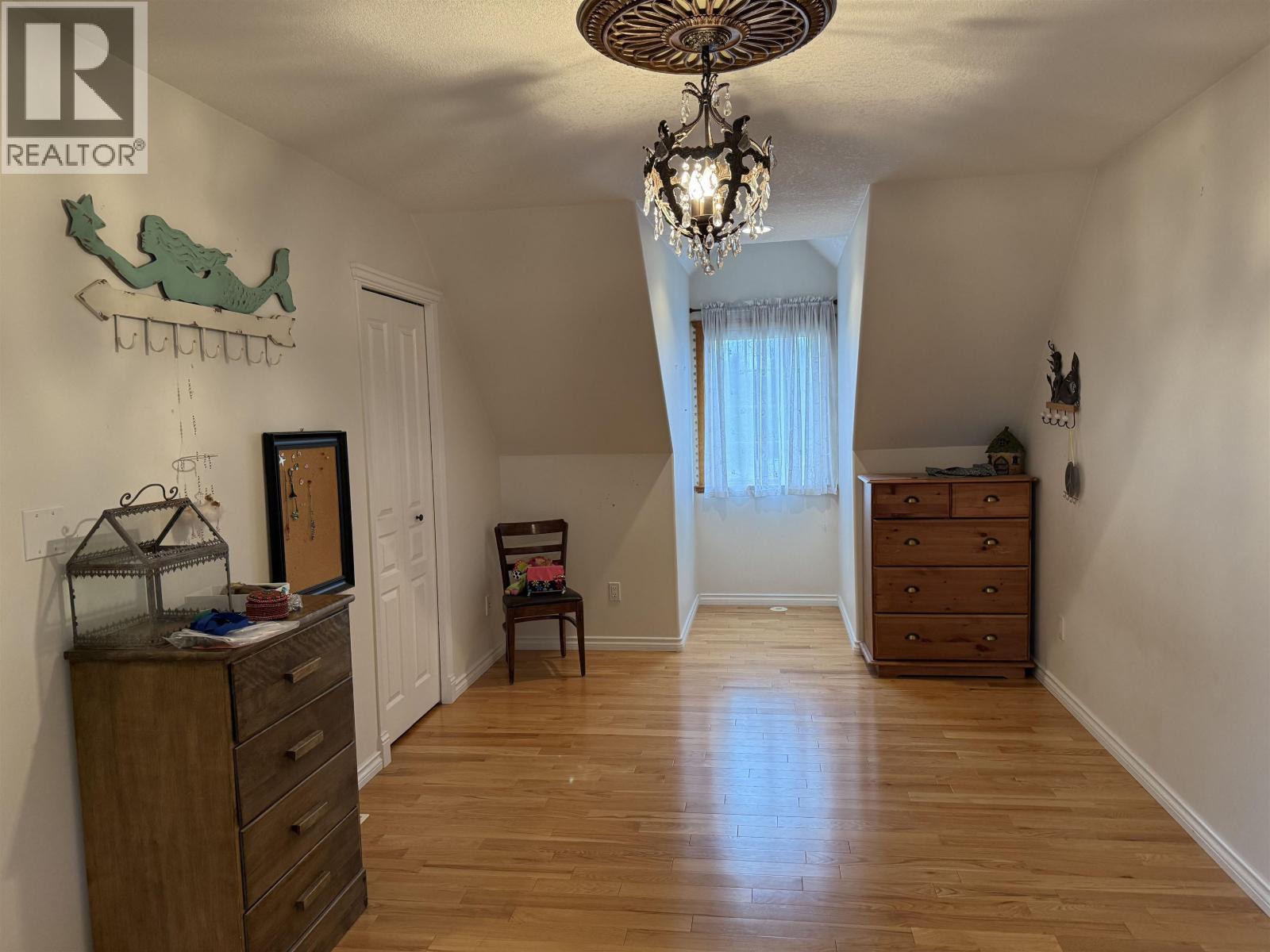 12762 Old Hope Road, Charlie Lake, BC - Indoor