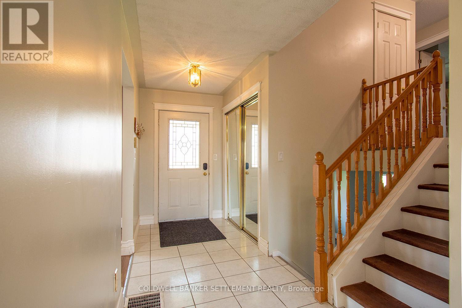 1925 Zealand Road, Frontenac (Frontenac Centre), ON - Indoor Photo Showing Other Room