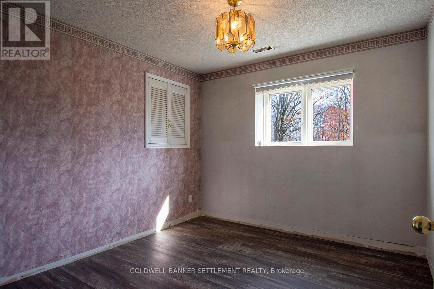 1925 Zealand Road, Frontenac (Frontenac Centre), ON - Indoor Photo Showing Other Room