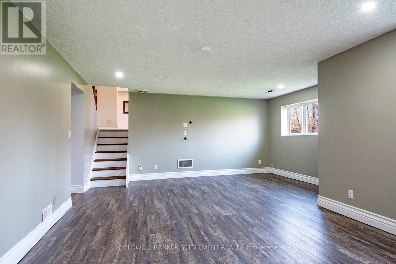 1925 Zealand Road, Frontenac (Frontenac Centre), ON - Indoor Photo Showing Other Room