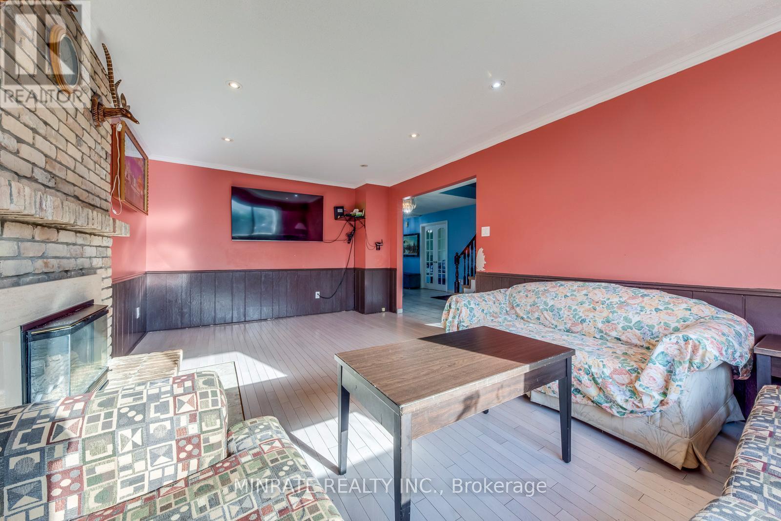 3346 Palmer Drive, Burlington, ON - Indoor