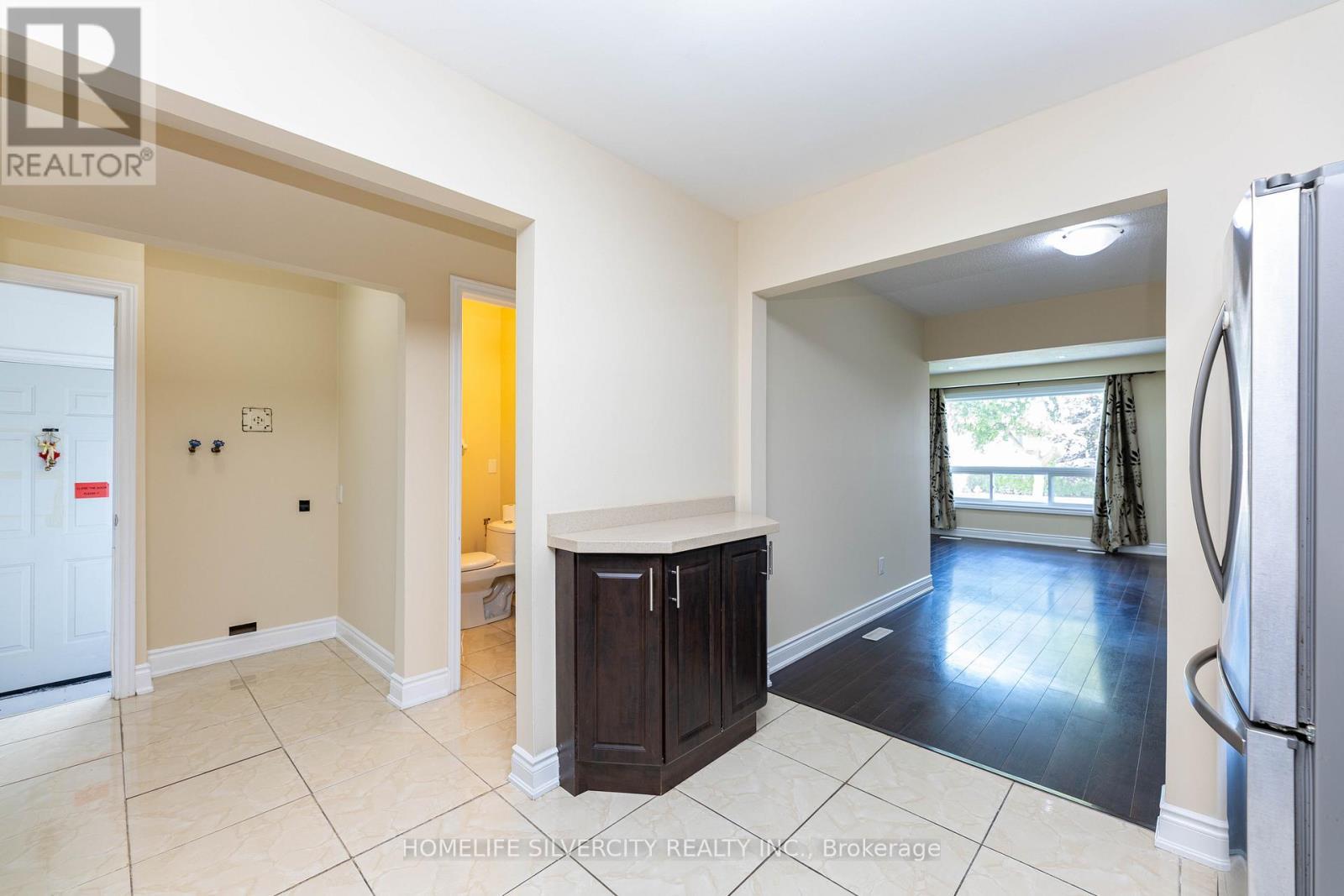 7258 Reindeer Drive, Mississauga, ON - Indoor Photo Showing Other Room