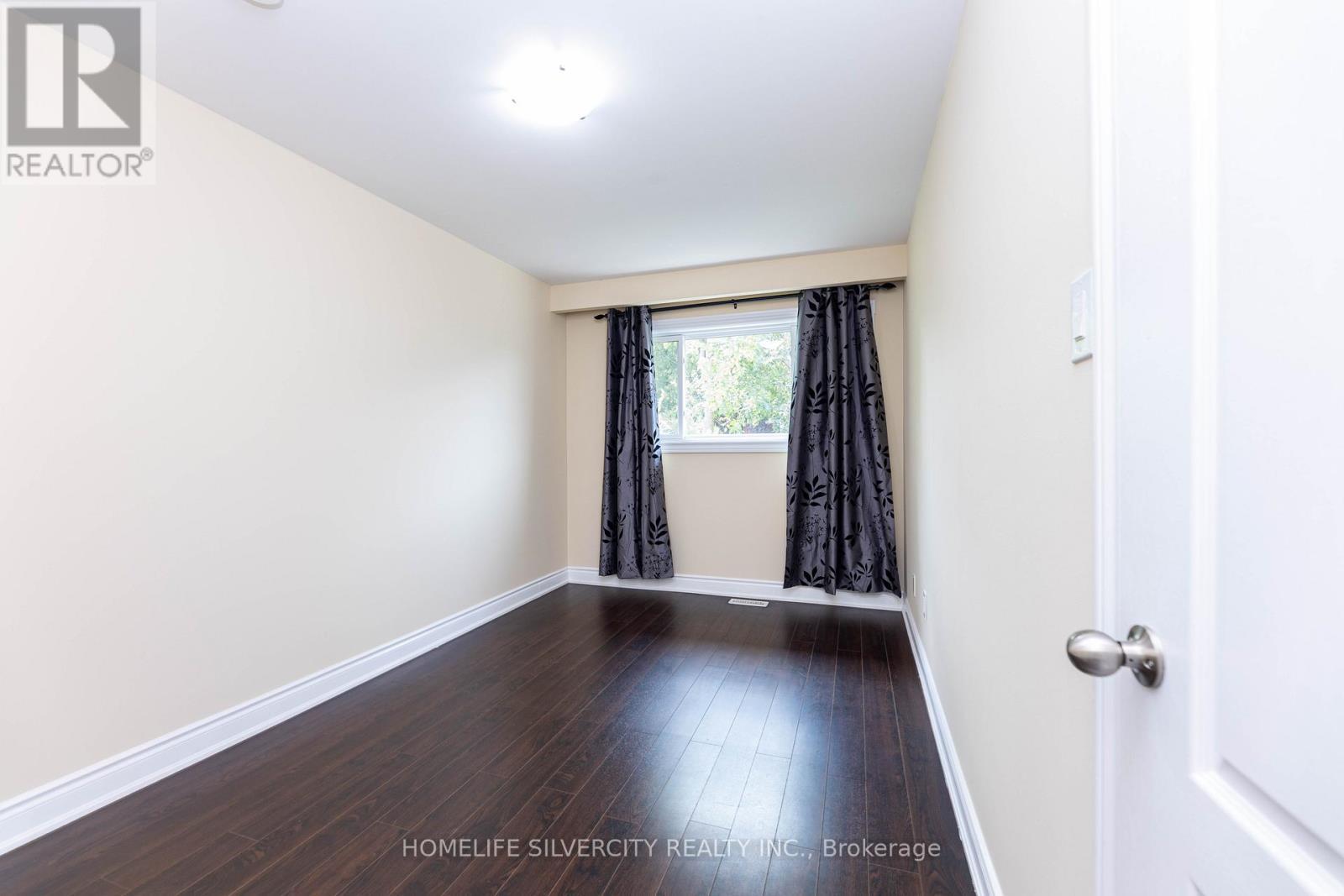 7258 Reindeer Drive, Mississauga, ON - Indoor Photo Showing Other Room