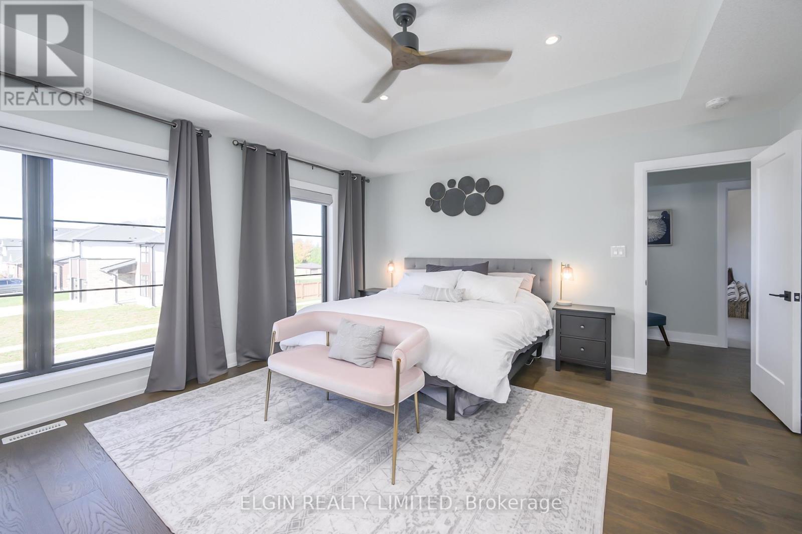 107 Optimist Drive, Southwold, ON - Indoor Photo Showing Bedroom