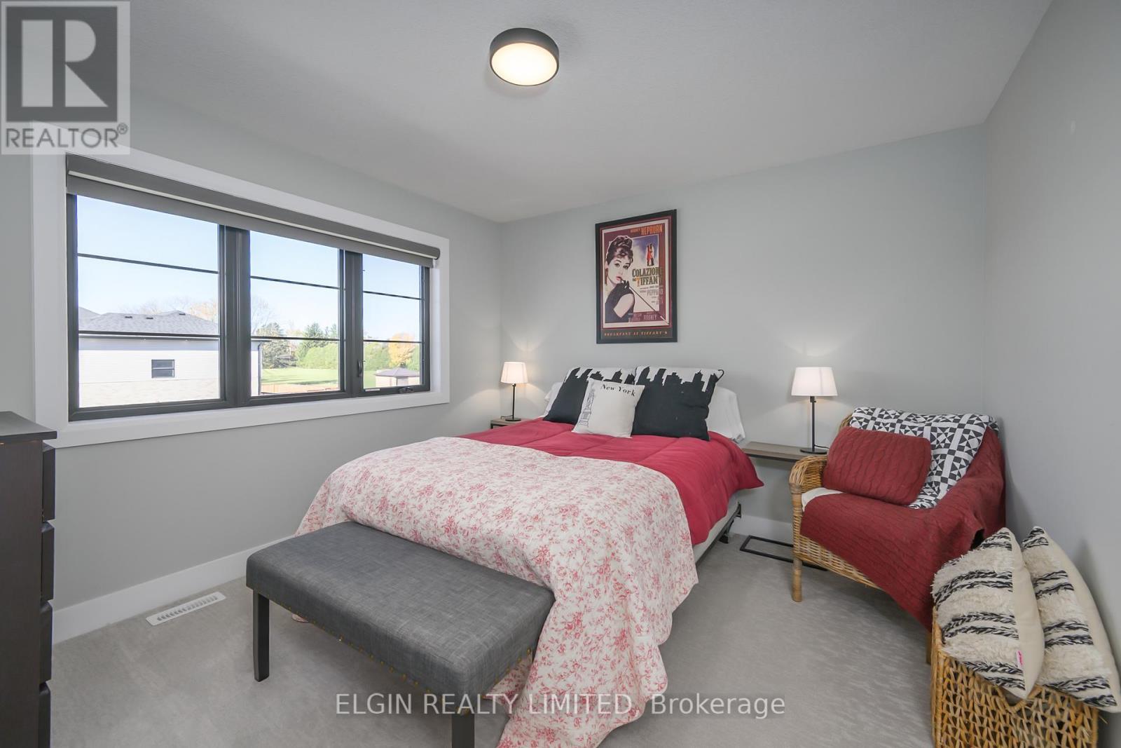 107 Optimist Drive, Southwold, ON - Indoor Photo Showing Bedroom