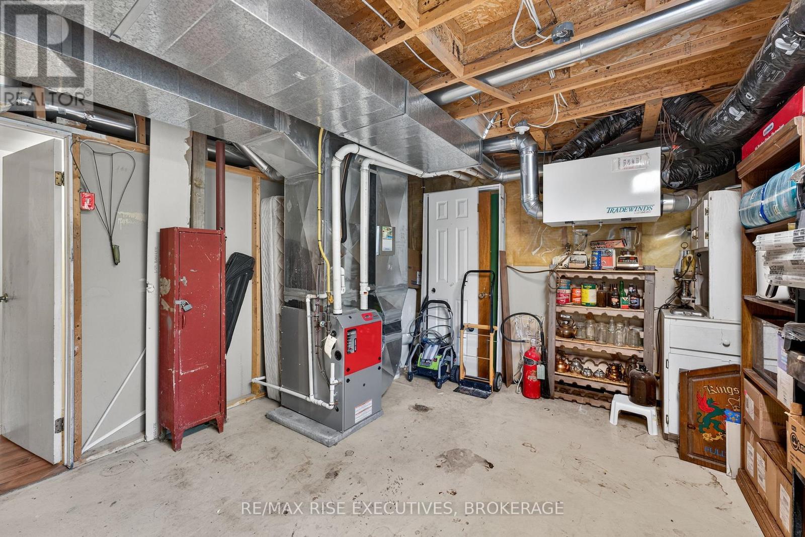 543 James Wilson Road, South Frontenac (Frontenac South), ON - Indoor Photo Showing Basement