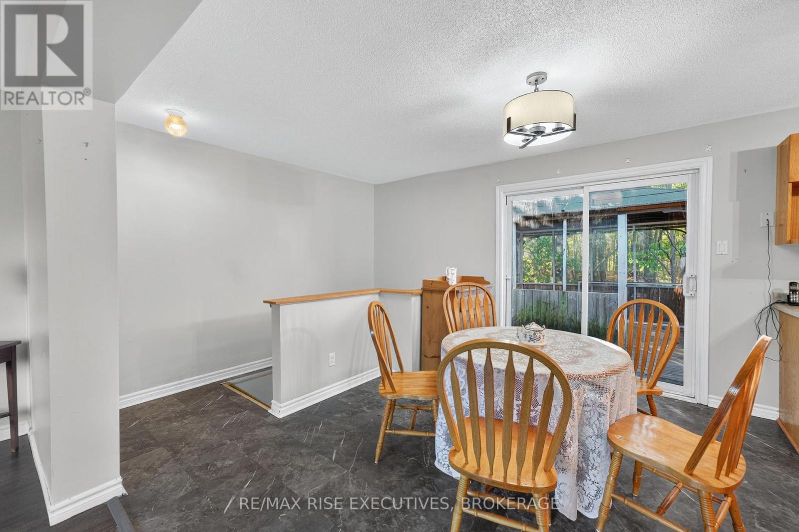 543 James Wilson Road, South Frontenac (Frontenac South), ON - Indoor Photo Showing Dining Room
