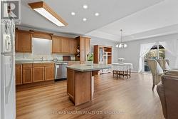 Kitchen/Dining -